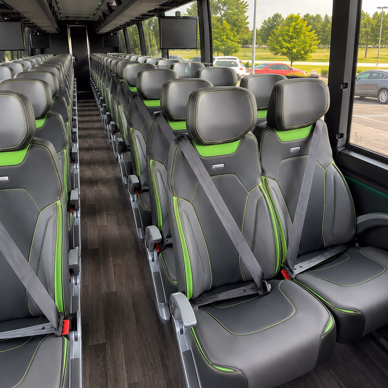 charter buses to wolf pack and connecticut whale games at xl center