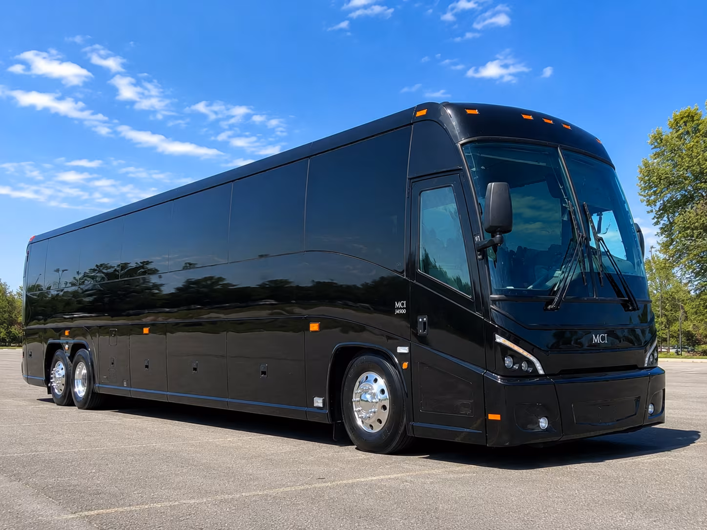 get a bus to uconn football at pratt whitney stadium at rentschler field